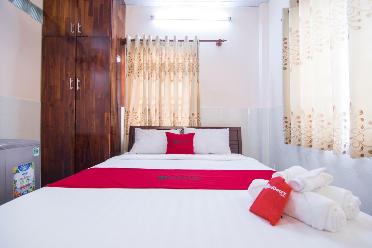 Nhà khách Reddoorz Near Khu Che Xuat Tan Thuan 2 2*
